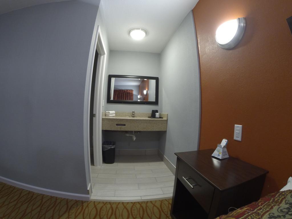 Cozy Rest Motel Дес Мойнс Стая снимка
